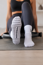 Women’s Pilates Grip Socks | Non-Slip Yoga & Barre Socks | Reform & Revive